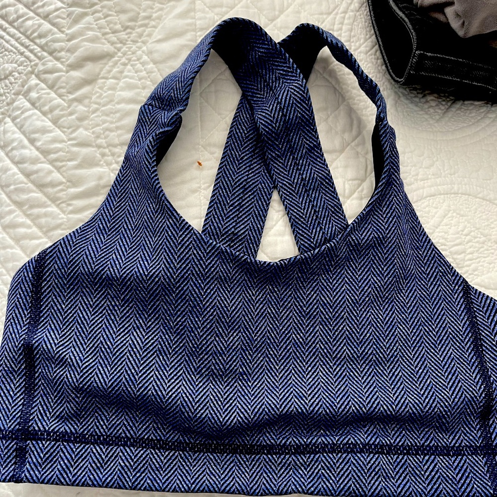LULULEMON SIZE 8 bra
